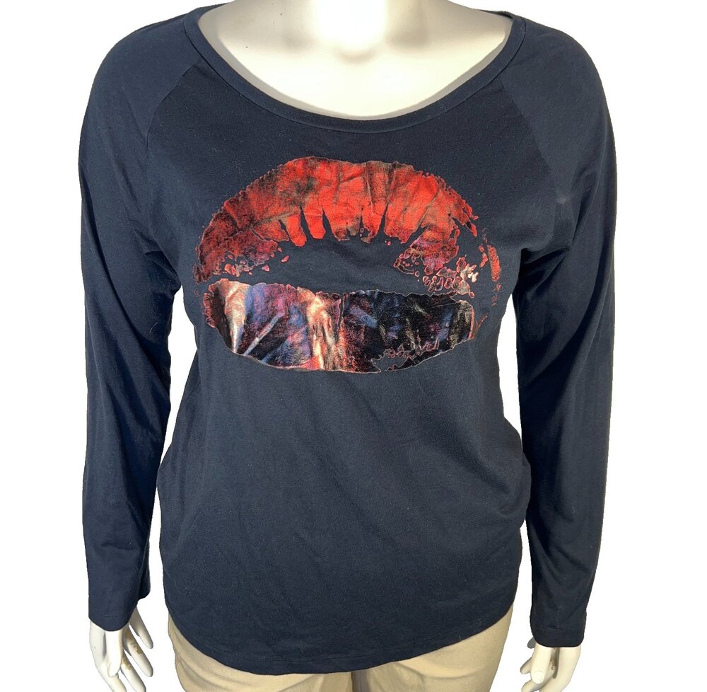 Stranded Long Sleeve Tee Shirt Womens XL Red Metallic Lips Print